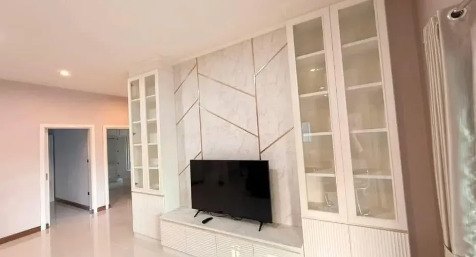 出租 3 卧室 独立屋 在 San Sai, Chiang Mai