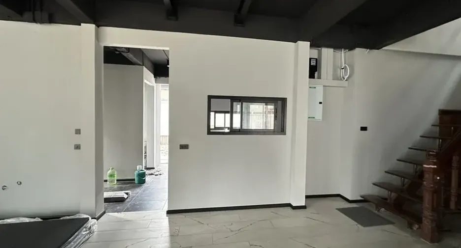 出租 公寓 独立屋 在 Phra Khanong, 曼谷