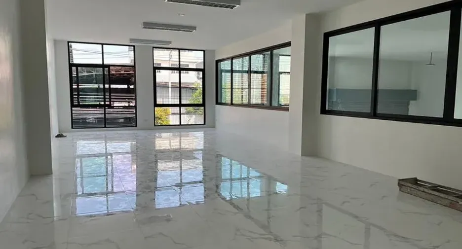 Lagerhaus zur Miete in Bang Sao Thong, Samut Prakan