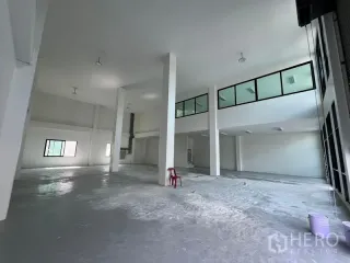 Lagerhaus zur Miete in Bang Sao Thong, Samut Prakan