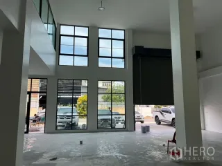 Lagerhaus zur Miete in Bang Sao Thong, Samut Prakan