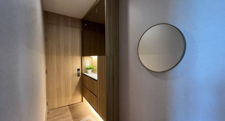 For sale 1 bed condo in Khlong Toei, Bangkok