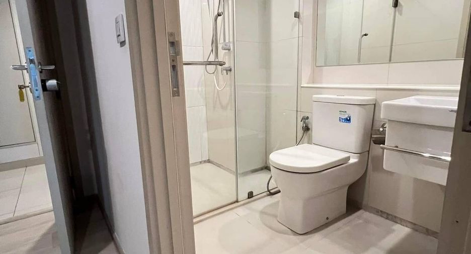Wohnung zur Miete mit 1 Zimmer in Pathum Wan, Bangkok