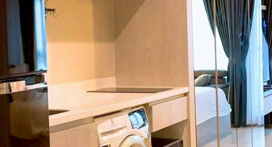 Wohnung zur Miete mit 1 Zimmer in Pathum Wan, Bangkok