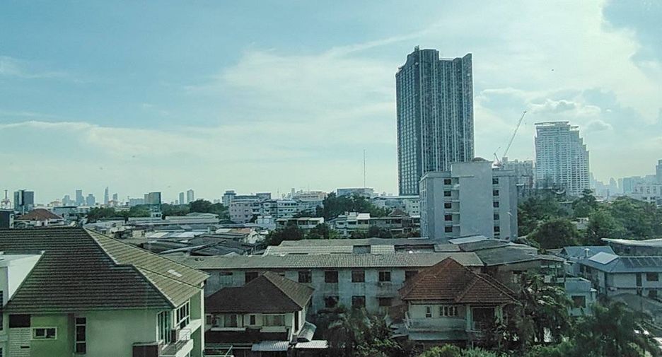 ให้เช่า 2 ห้องนอน คอนโด ใน คลองเตย, กรุงเทพฯ