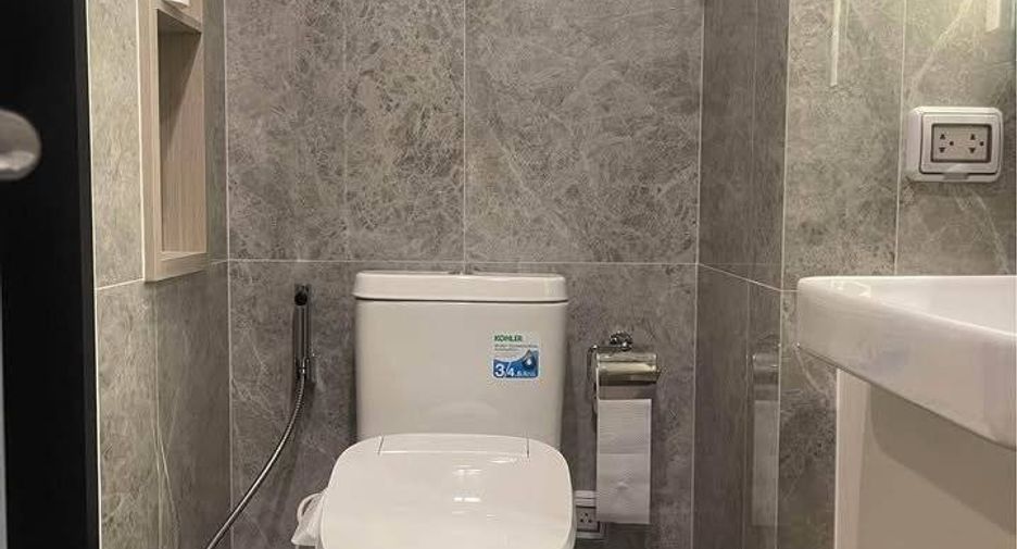 For rent 1 bed condo in Phaya Thai, Bangkok