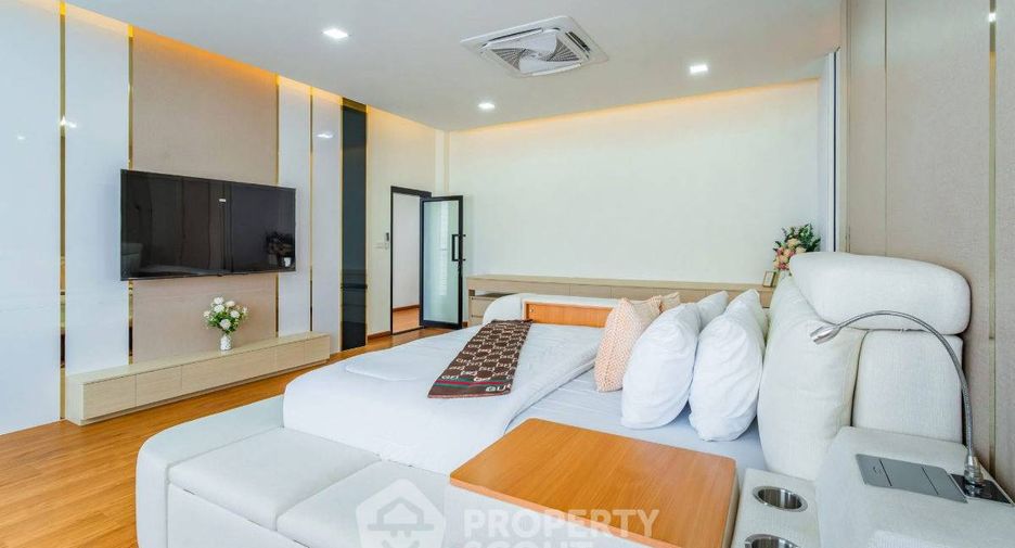À vendre 4 chambres villa à Bang Lamung, Chonburi