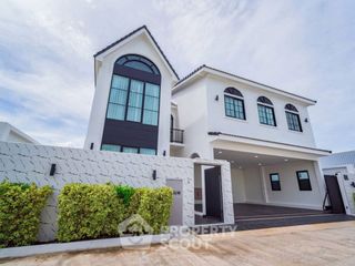 À vendre 4 chambres villa à Bang Lamung, Chonburi