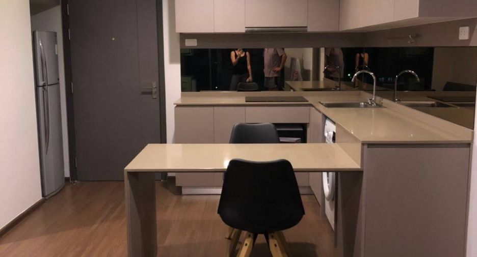 For sale 2 bedrooms condo in Phra Khanong, Bangkok