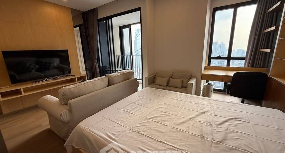 Wohnung zur Miete mit 1 Zimmer in Bang Rak, Bangkok