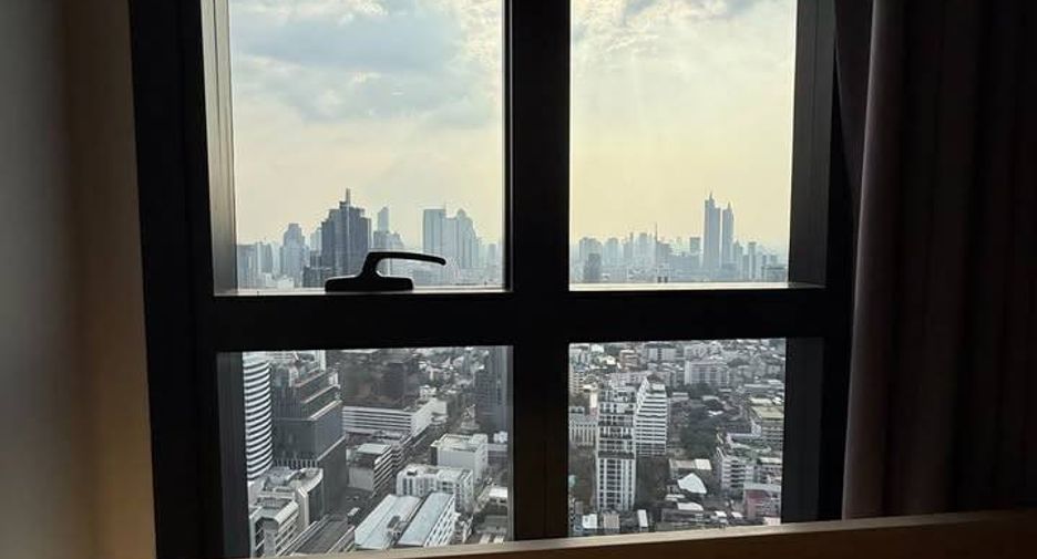 Wohnung zur Miete mit 1 Zimmer in Bang Rak, Bangkok