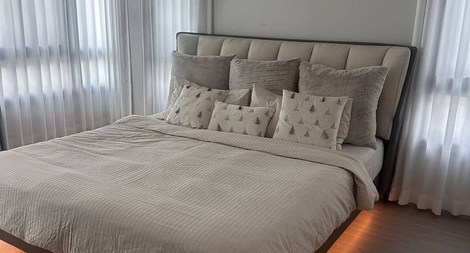 For sale 4 bedrooms house in Bang Lamung, Chonburi