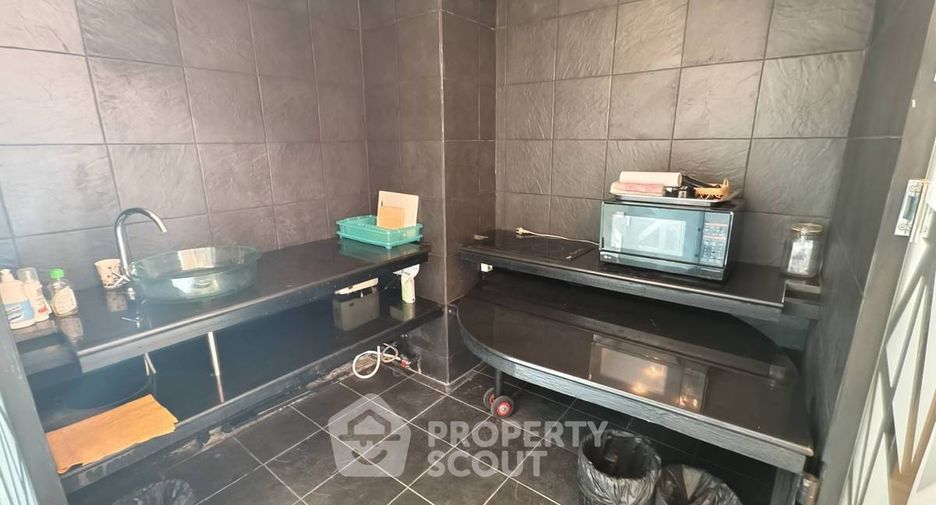 À vendre 2 chambres condo à Jomtien, Pattaya