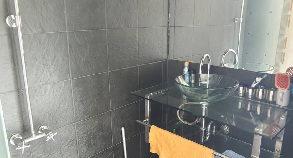 À vendre 2 chambres condo à Jomtien, Pattaya