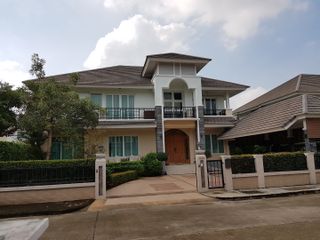 For sale 4 bedrooms house in Bang Khun Thian, Bangkok