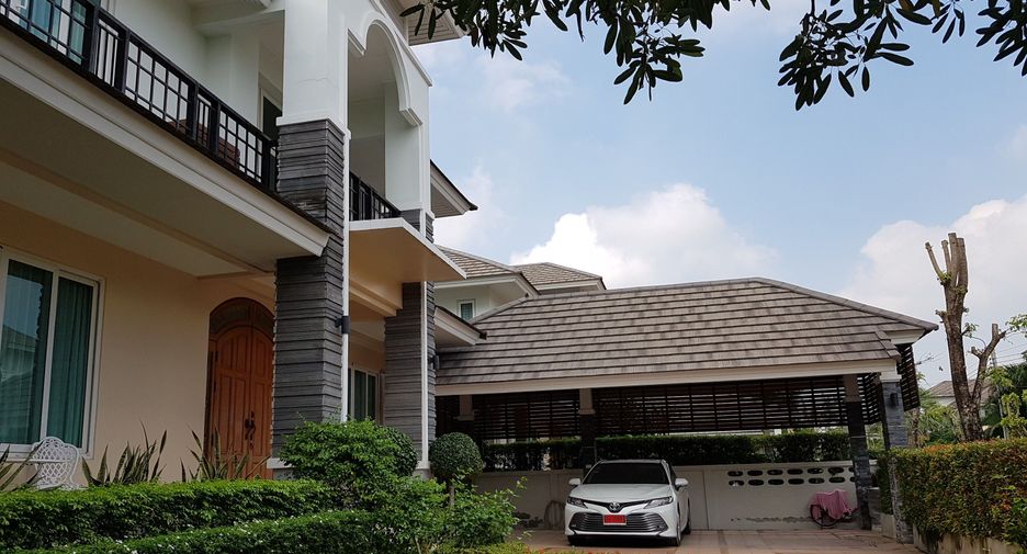 For sale 4 bedrooms house in Bang Khun Thian, Bangkok