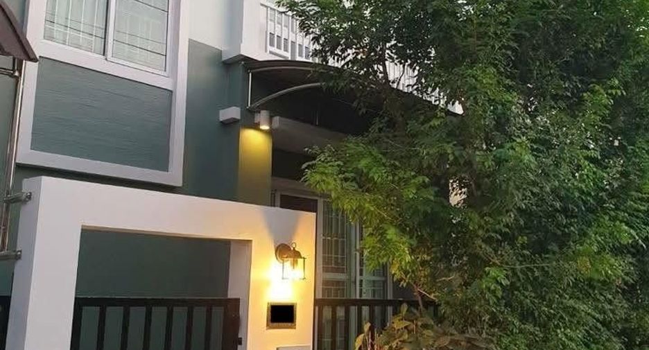 For sale 3 bedrooms house in Prawet, Bangkok