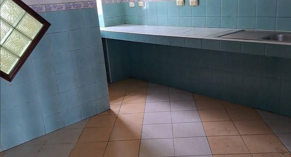 ขาย และ ให้เช่า 5 ห้องนอน พื้นที่ค้าปลีก ใน เมืองภูเก็ต, ภูเก็ต