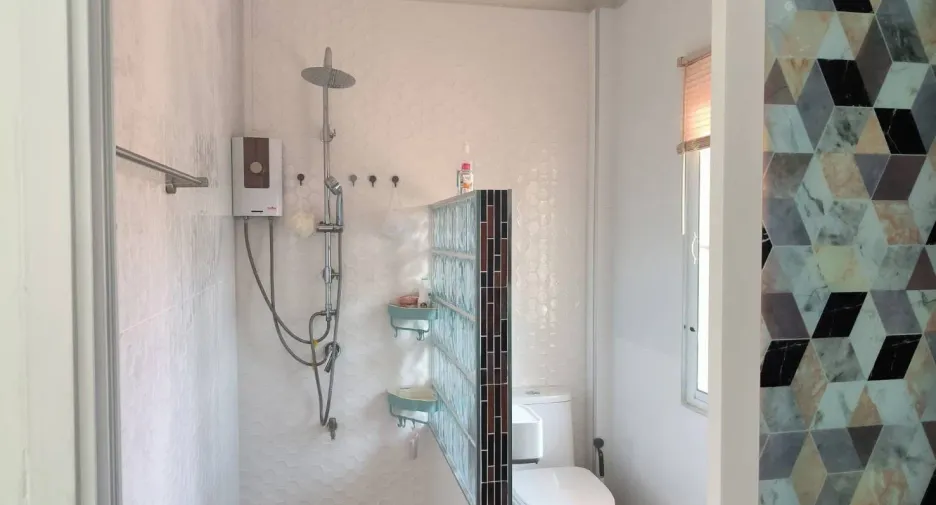 For rent 3 bedrooms house in Mueang Chiang Mai, Chiang Mai