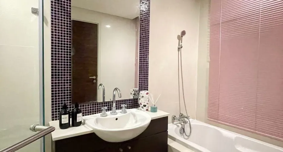 For sale 2 bedrooms condo in Bang Kho Laem, Bangkok