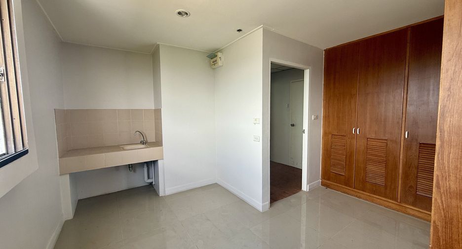 For sale 1 bed condo in Jomtien, Pattaya