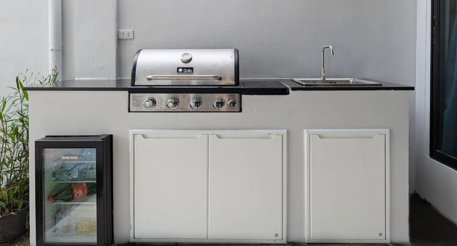 For sale and for rent 7 bedrooms house in Bang Lamung, Chonburi