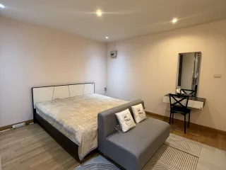 For rent studio condo in Watthana, Bangkok
