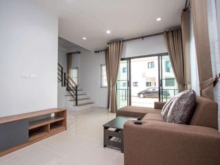 For rent 3 bedrooms house in San Kamphaeng, Chiang Mai