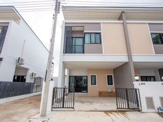 For rent 3 bedrooms house in San Kamphaeng, Chiang Mai
