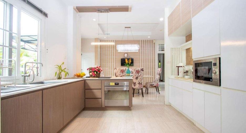For rent 5 bedrooms house in Hang Dong, Chiang Mai