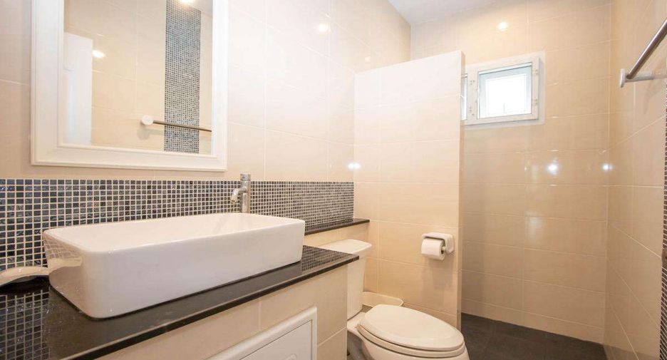 For rent 5 bedrooms house in Hang Dong, Chiang Mai