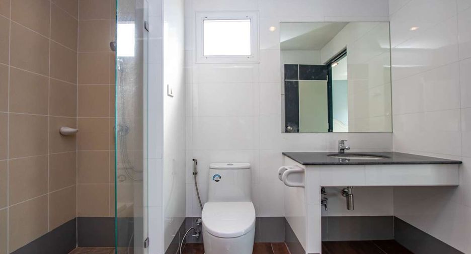Haus zur Miete mit 4 Zimmer in Saraphi, Chiang Mai