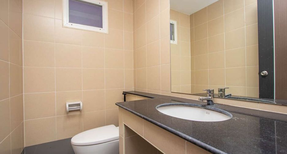 Haus zur Miete mit 4 Zimmer in Saraphi, Chiang Mai