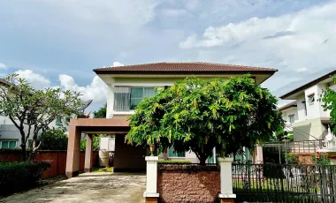 For rent 3 bedrooms house in San Kamphaeng, Chiang Mai