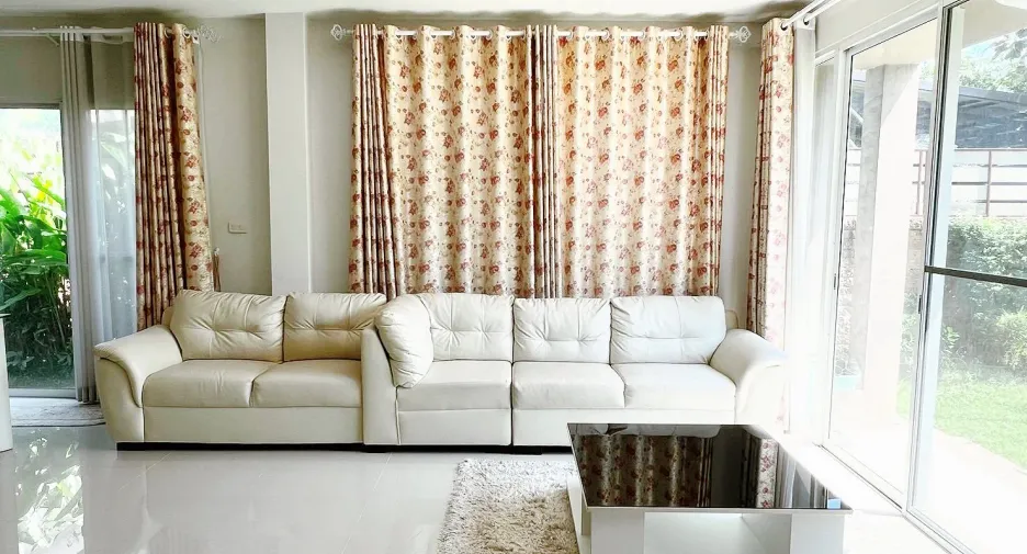 For rent 3 bedrooms house in San Kamphaeng, Chiang Mai