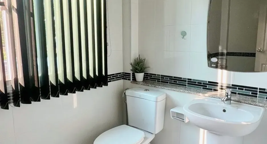 For rent 3 bedrooms house in San Kamphaeng, Chiang Mai