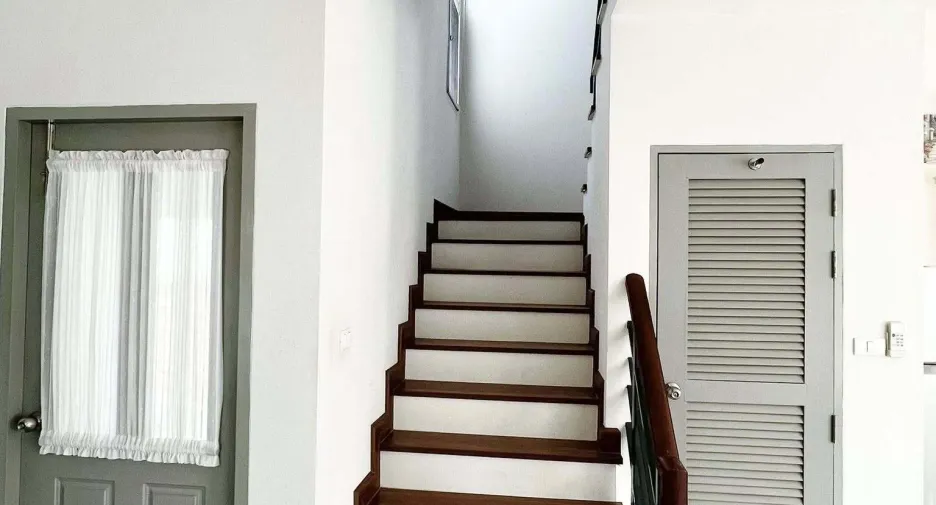 For rent 3 bedrooms house in San Kamphaeng, Chiang Mai