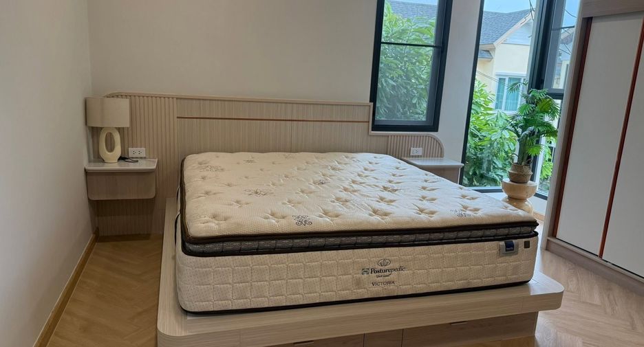出租 3 卧室 独立屋 在 沙吞, 曼谷
