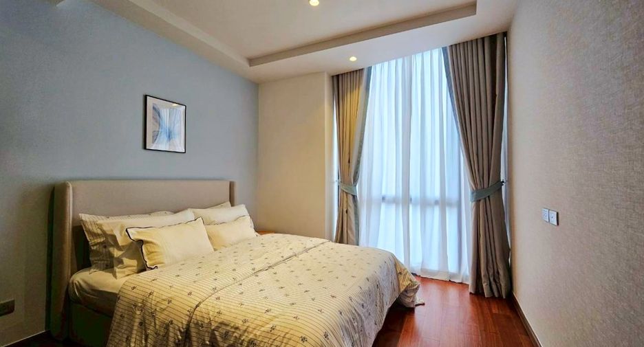 For sale 3 bedrooms condo in Bang Kho Laem, Bangkok