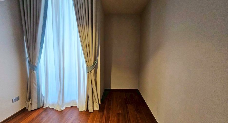 For sale 3 bedrooms condo in Bang Kho Laem, Bangkok