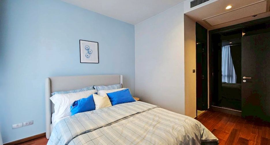 For sale 3 bedrooms condo in Bang Kho Laem, Bangkok