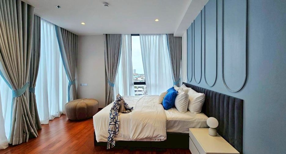 For sale 3 bedrooms condo in Bang Kho Laem, Bangkok