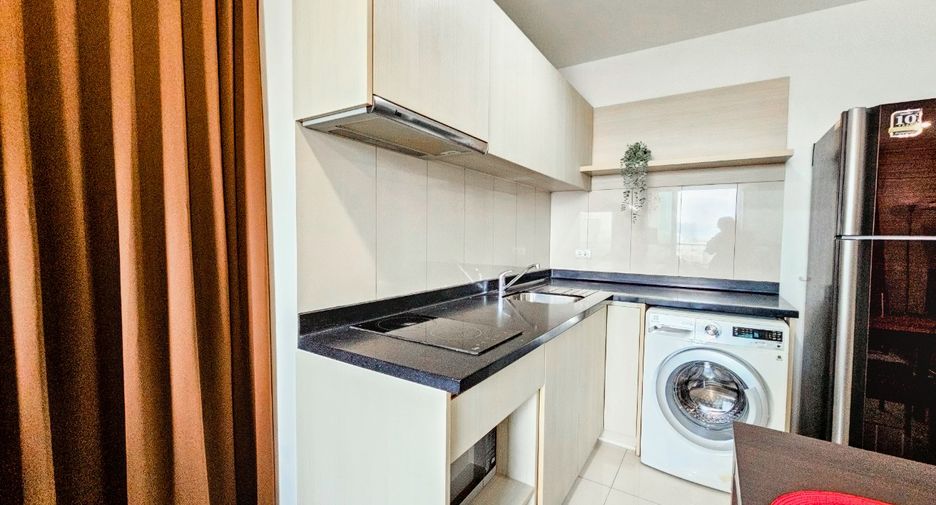 For rent 2 bedrooms condo in Sathon, Bangkok