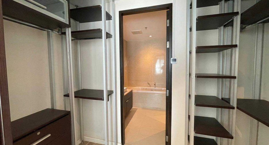 Wohnung zur Miete mit 2 Zimmer in Khlong Toei, Bangkok