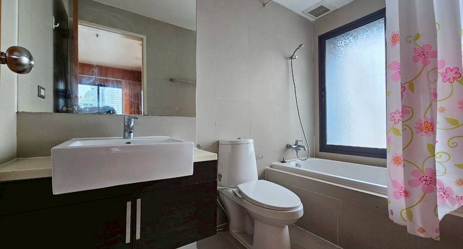 Condo en alquiler de 1 habitaciones en Khlong Toei, Bangkok