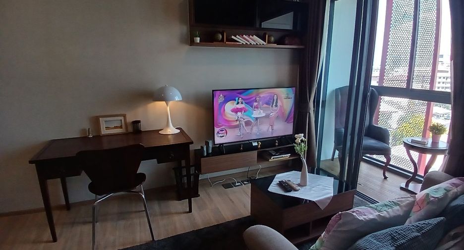 For rent and for sale 1 bed condo in Watthana, Bangkok