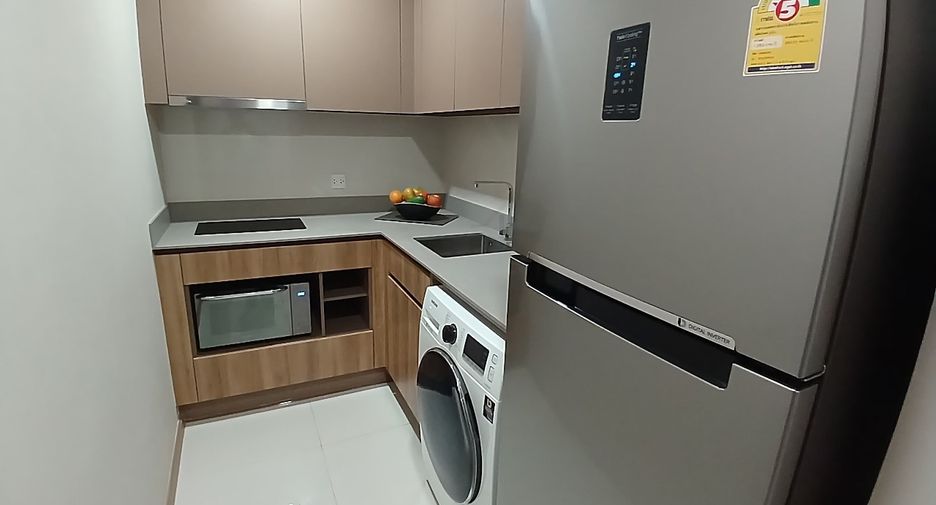 For rent and for sale 1 bed condo in Watthana, Bangkok