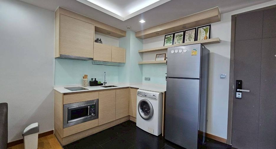 For rent 1 bed condo in Watthana, Bangkok