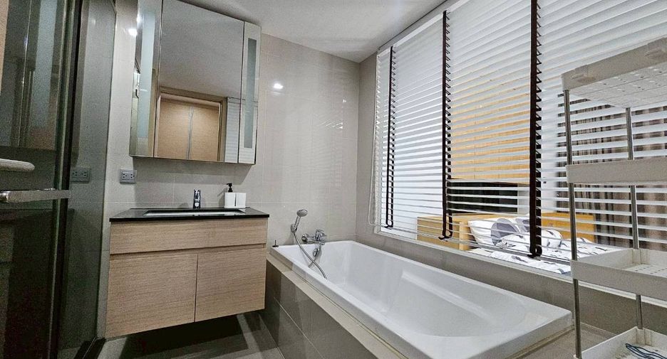 For rent 1 bed condo in Watthana, Bangkok