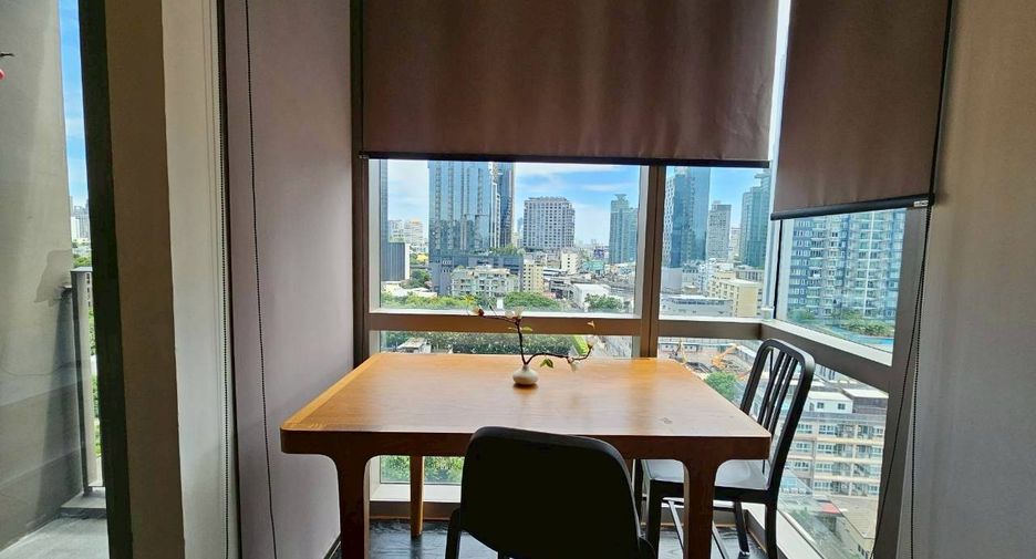 Condo en alquiler de 1 habitaciones en Khlong Toei, Bangkok